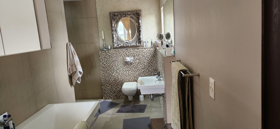 To Let 3 Bedroom Property for Rent in Kleinmond Western Cape